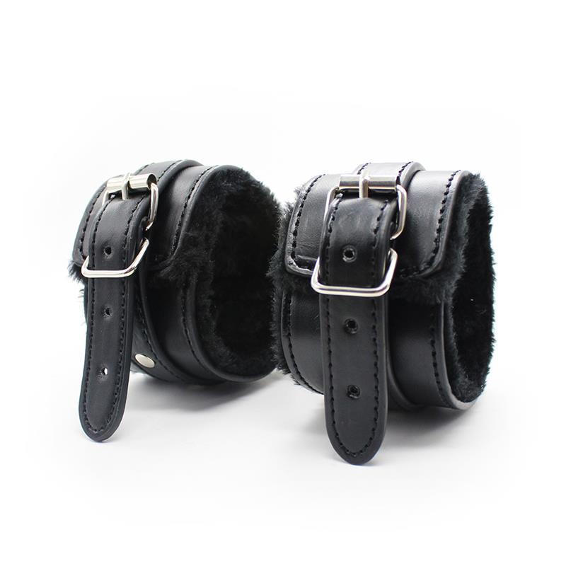 Kit Bondage IntoYou