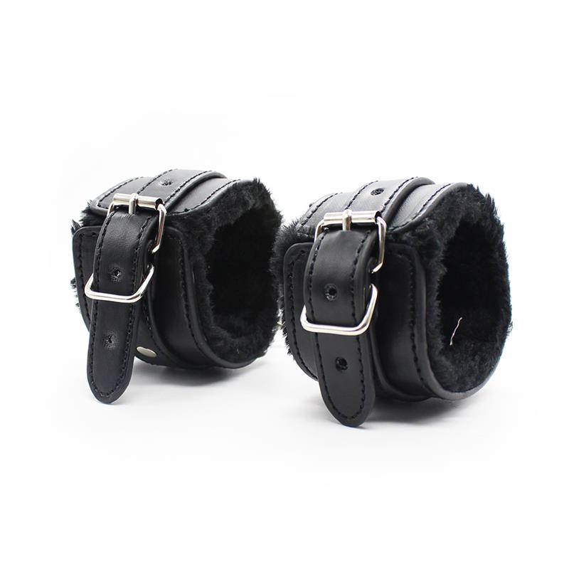Kit Bondage IntoYou